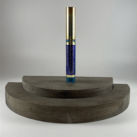 ShadowSense Turquoise NEW Blue Green Cream to Powder Long-Lasting Eyeshadow - Picture 3 of 5